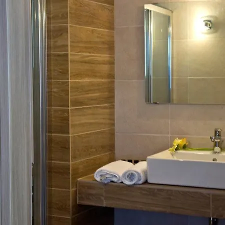 House Of Garden Apartment