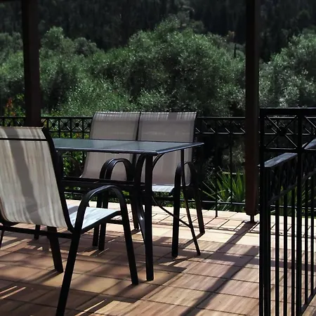 House Of Garden Apartment