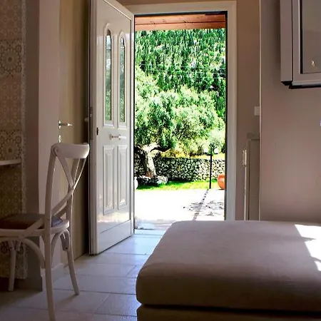 House Of Garden Apartment Dragano