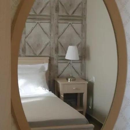 House Of Garden Apartment *